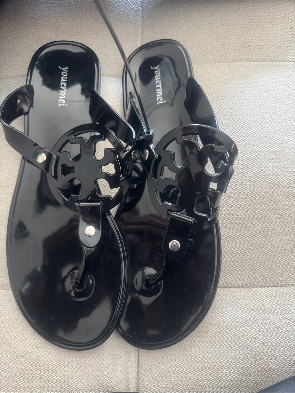 Women's Black Jelly Sandals - Glossy Thong Flip Flops